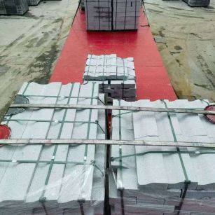 杭州 芝麻白仿形加直形路沿石出货日常