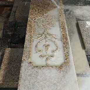 杭州 黄金麻花岗岩异形加工雕刻栏杆大柱