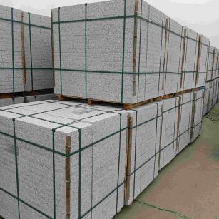 杭州 白麻花岗岩石材荔枝面地铺石（300*600*50）