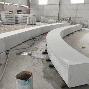 杭州芝麻白花岗岩石板材 园林光面弧形坐凳