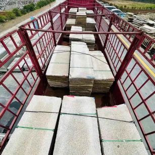 杭州 黄金麻花岗岩荔枝面，光面毛板装车完成