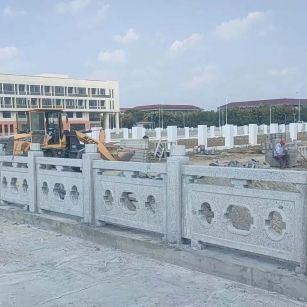 杭州 白麻花岗岩荔枝面河道栏杆