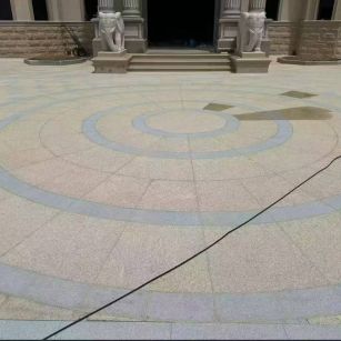 杭州 黄金麻芝麻灰花岗岩石材地铺拼接效果