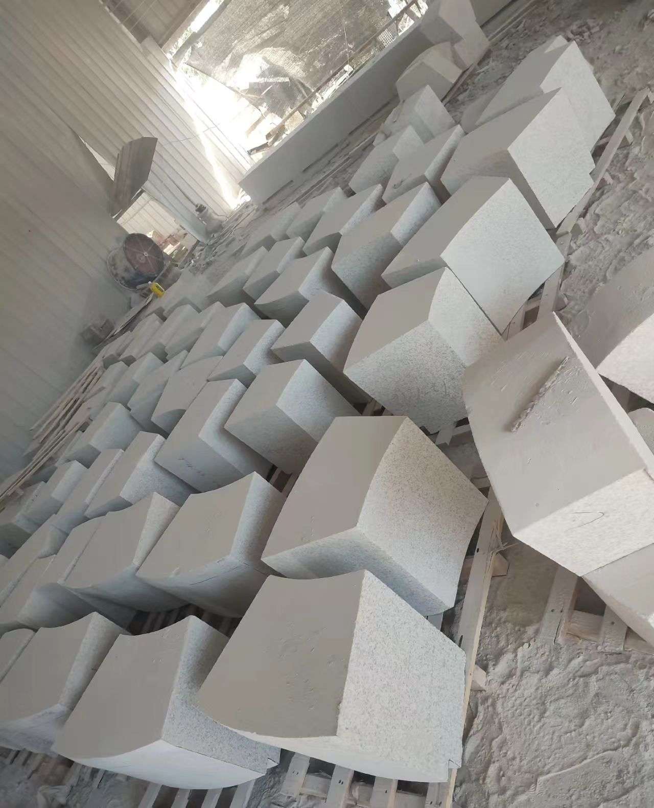 杭州 白麻花岗岩异形坐凳