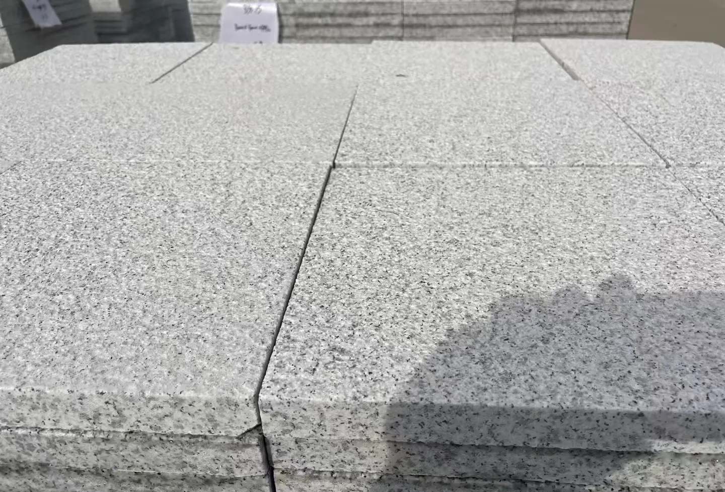 杭州 白麻花岗岩石材推荐 荔枝面地铺石