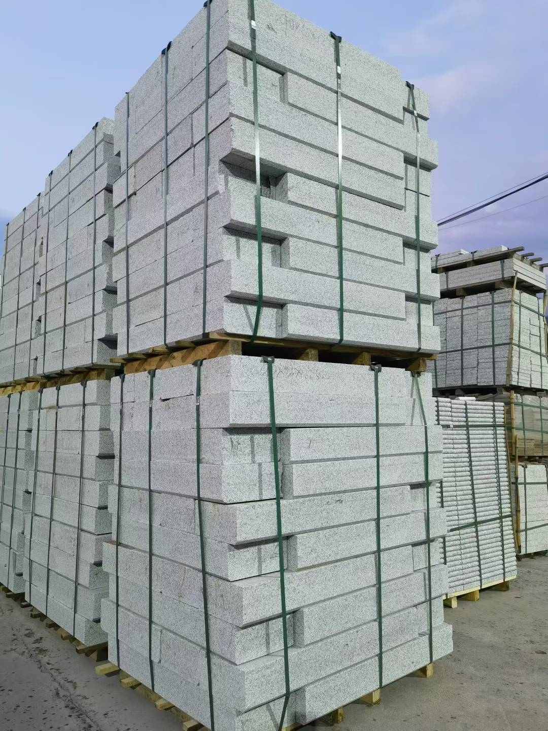 杭州 芝麻白花岗岩路沿石，路缘石，路肩石，道牙，立缘石，马路牙子，街沿石，侧石等