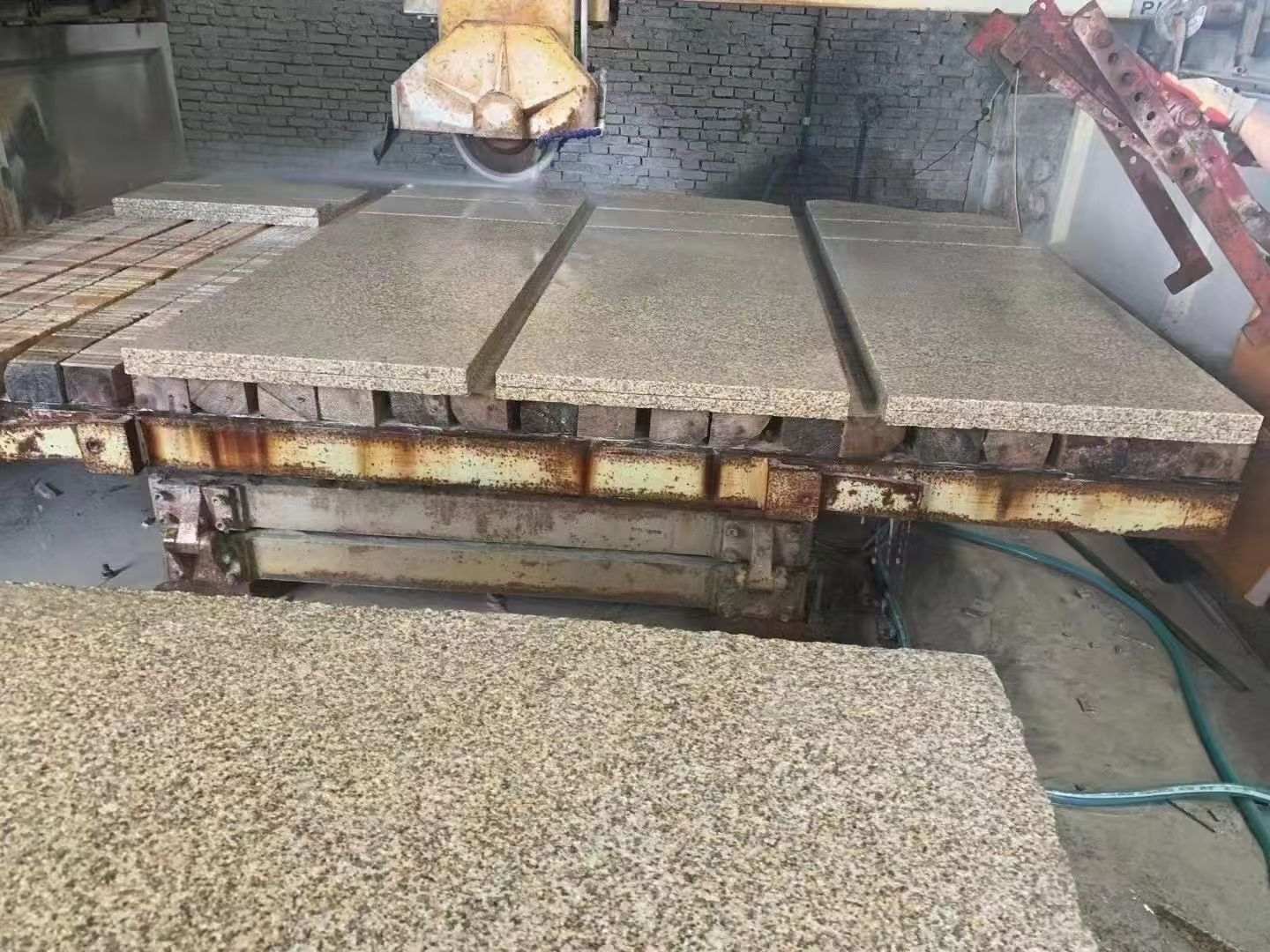 杭州 黄金麻荔枝面成品板加工