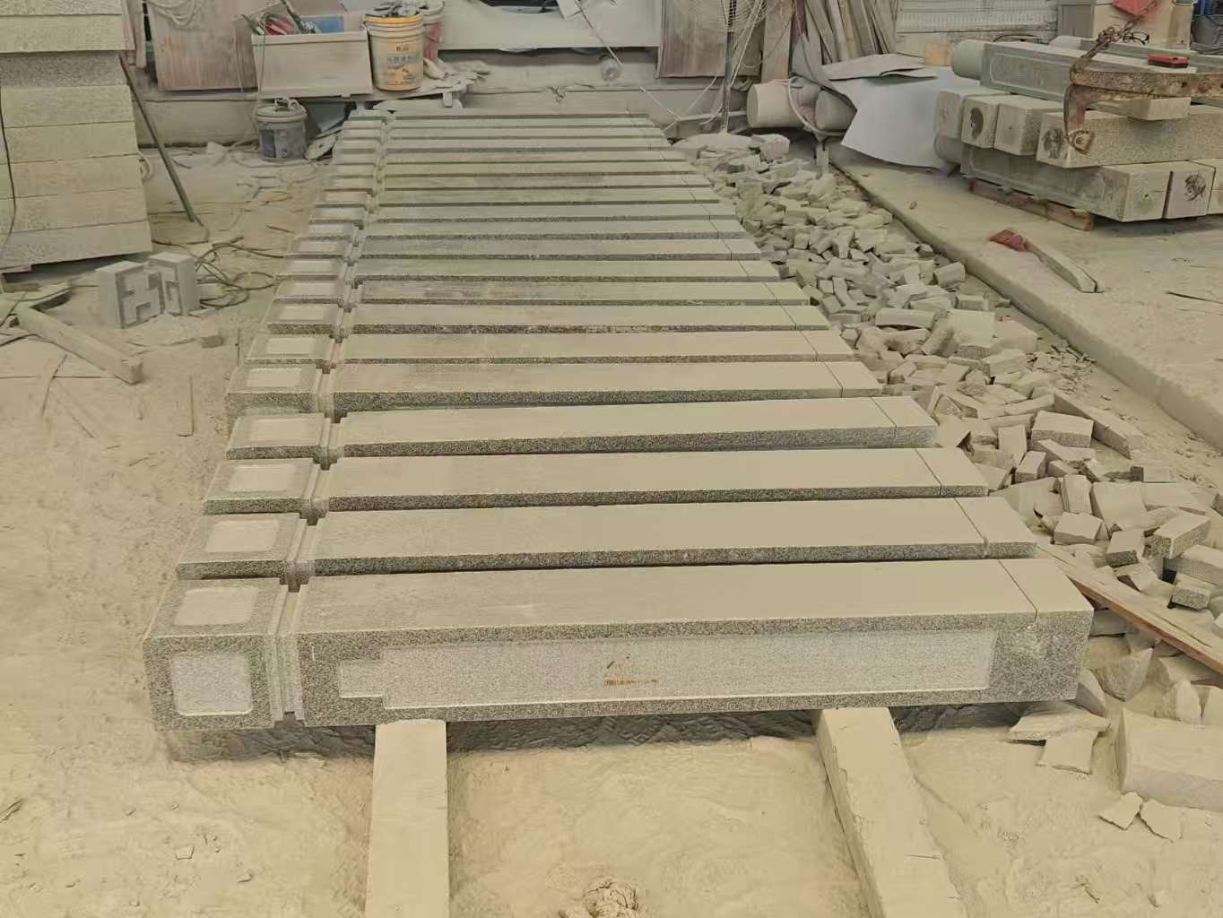 杭州 芝麻白异形加工雕刻-栏杆大柱，方柱